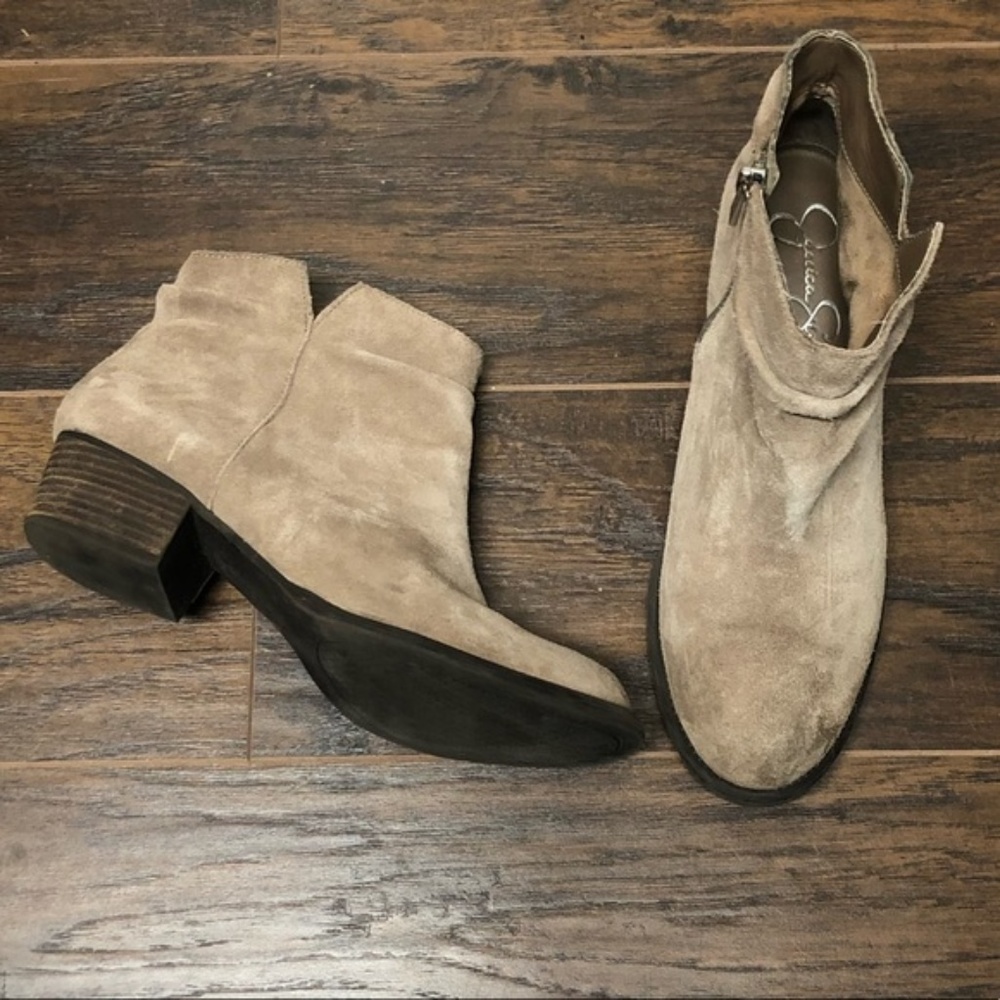 Jessica Simpson Dalisa Taupe Suede Booties 9.5
